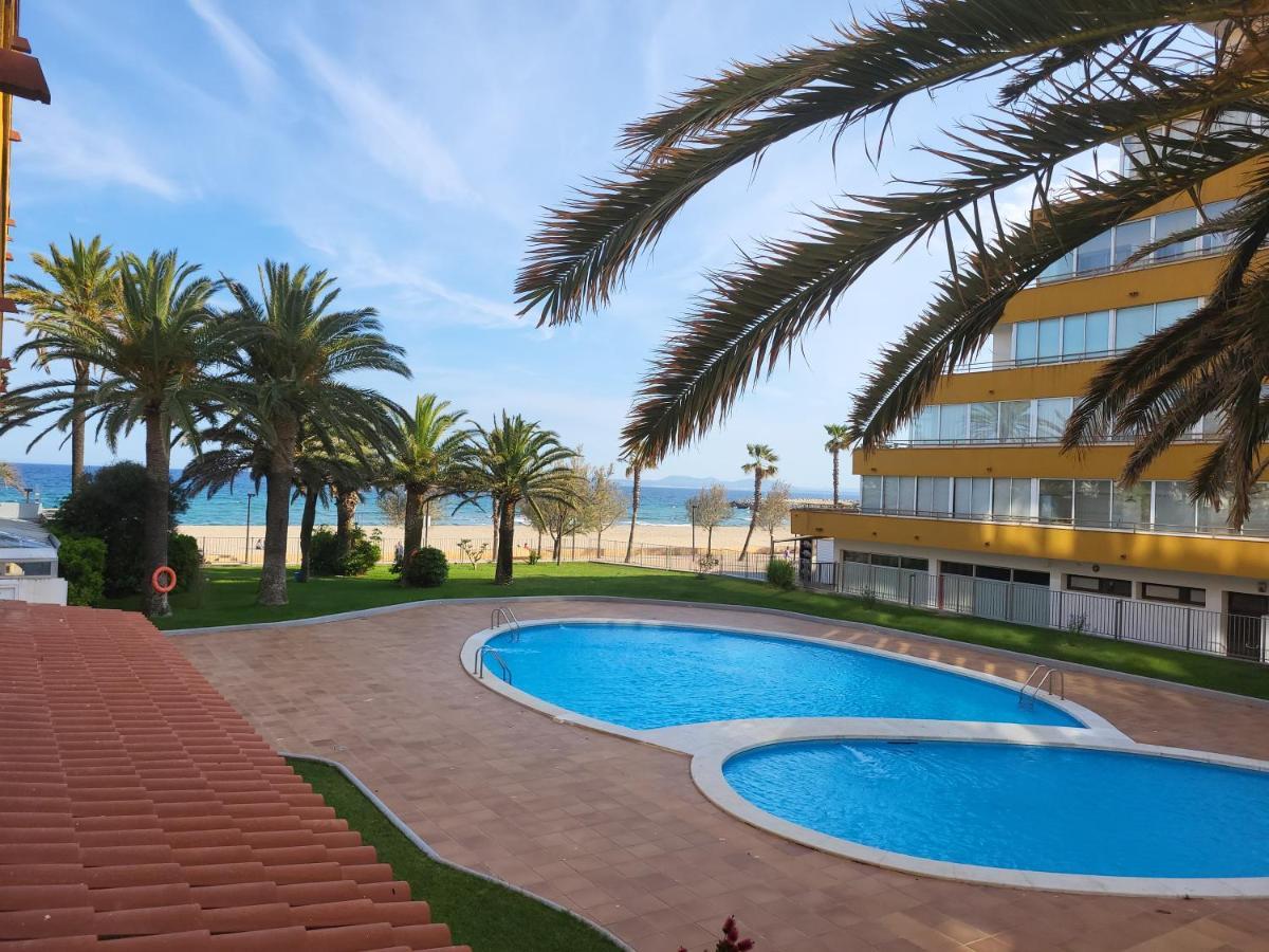 Superbe Apartement En Residence Avec Piscine Росес Екстериор снимка